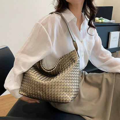 Shell Weave Hobo